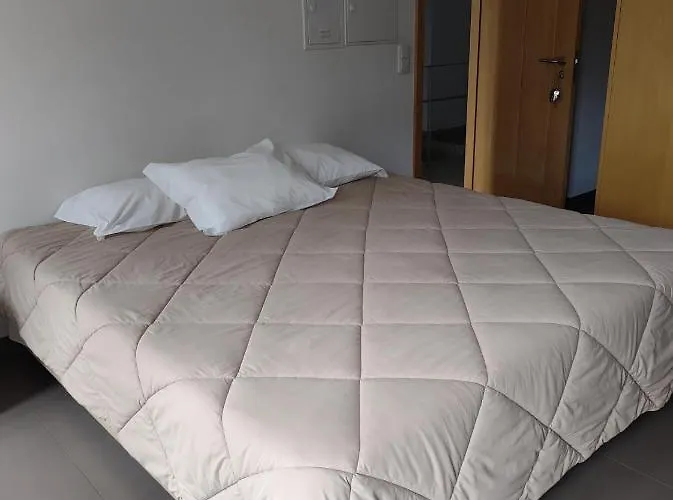 Valentim House * Βιάνα ντο Καστέλο